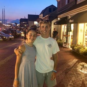 Meet your Posher, Drew